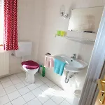 Haus Gruene Insel - *
